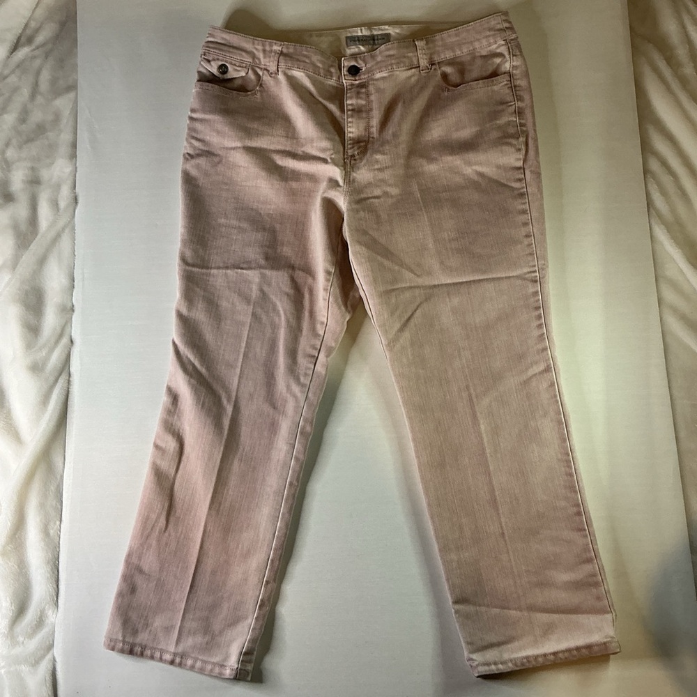Chico's size 3 Women’s size 16 Light Pink Straight Leg Jeans with stretch